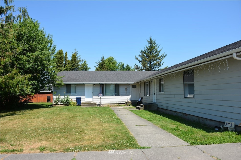 530 W Front St unit 1-3, Sumas, WA 98295 - photo 1