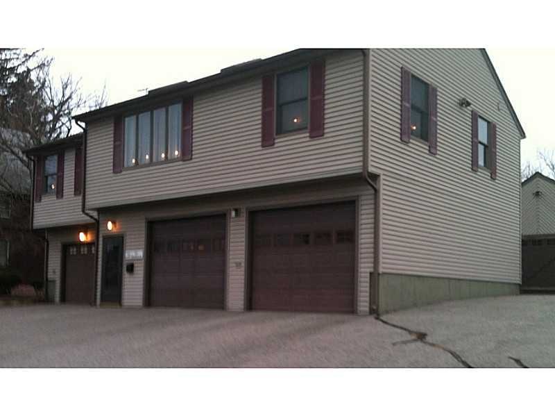 20 Rock St, Tiverton, RI 02878 - photo 1