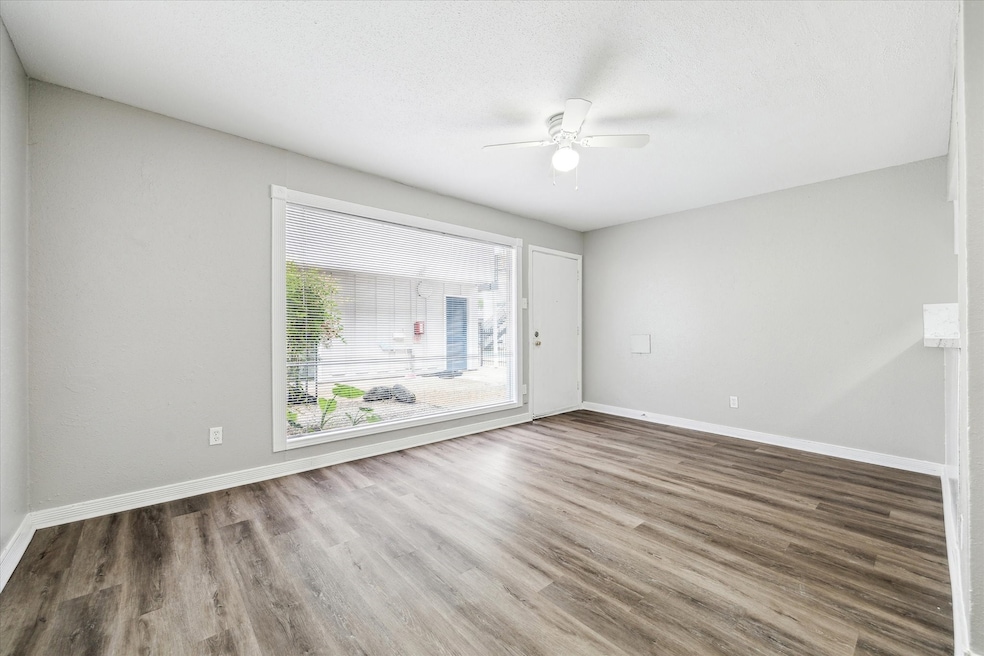 For Rent $925/month