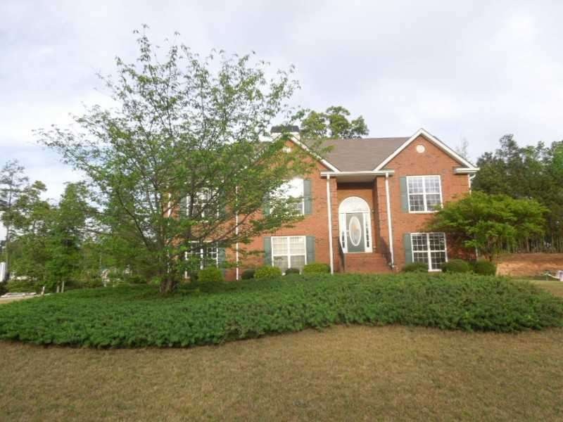 9261 Carnes Crossing Cir, Jonesboro, GA 30236 - photo 1