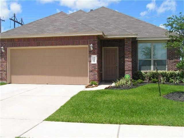 330 Kendall Crest Dr, Alvin, TX 77511 - photo 1