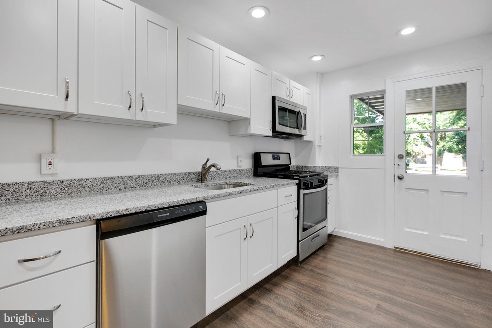 8410 Loch Raven Blvd, Towson, MD 21286 - photo 1