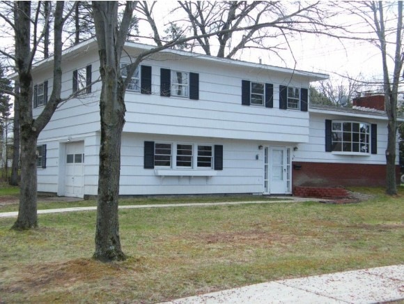 1A Maplewood Ln, Essex Junction, VT 05452 - photo 1