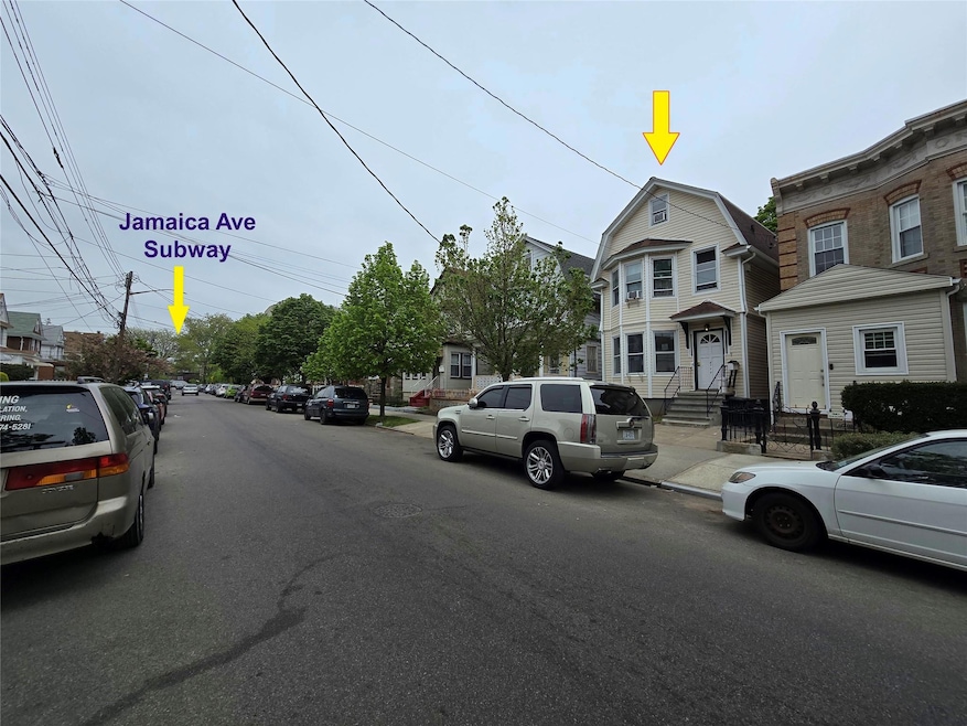 Pending $975,000 • Co-Listing Agent