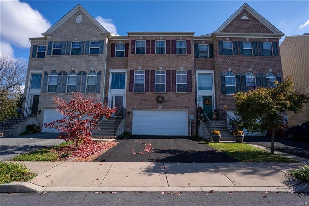 2091 Huntington Ln, Easton, PA 18040 - photo 1