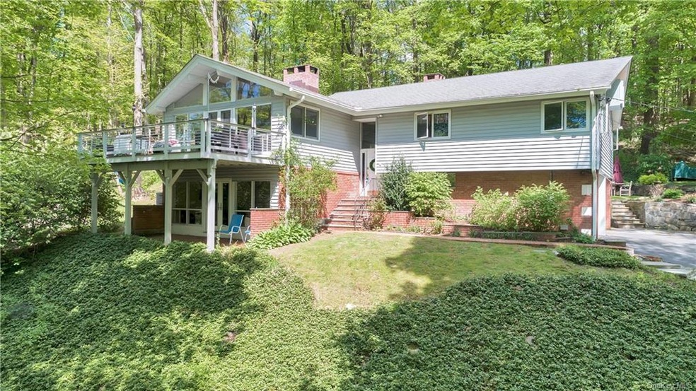 21 Deerfield Ln S, Pleasantville, NY 10570 - photo 1