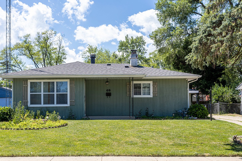 68 Birch St unit 4, Carpentersville, IL 60110 - photo 1