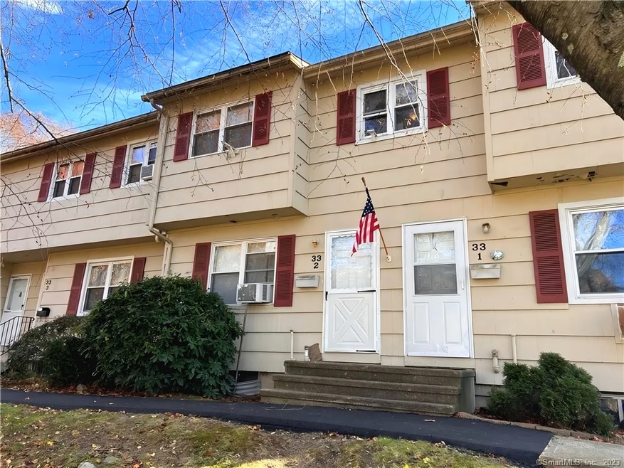 33 Ridge Rd unit 2, Naugatuck, CT 06770 - photo 1