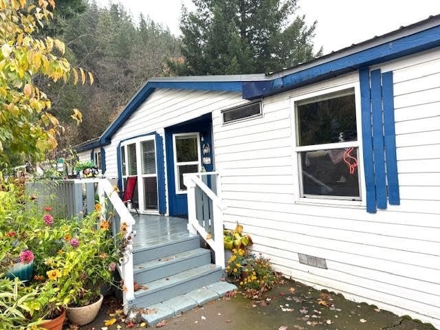 200 Riverwood Ln, Dunsmuir, CA 96025 - photo 1