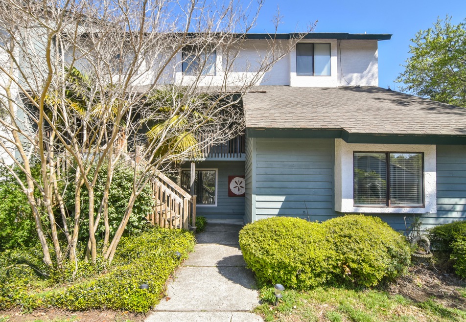 1120 Hidden Cove Drive
