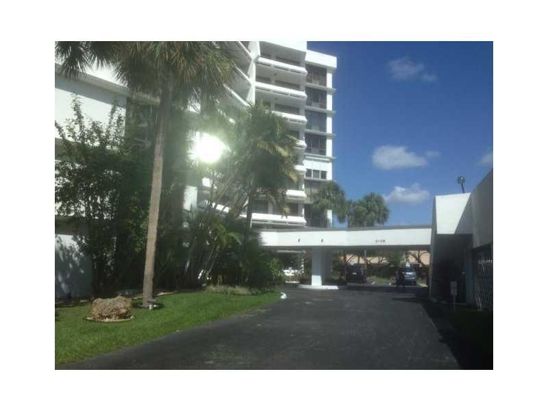 13951 Kendale Lakes Cir unit 606A, Miami, FL 33183 - photo 1