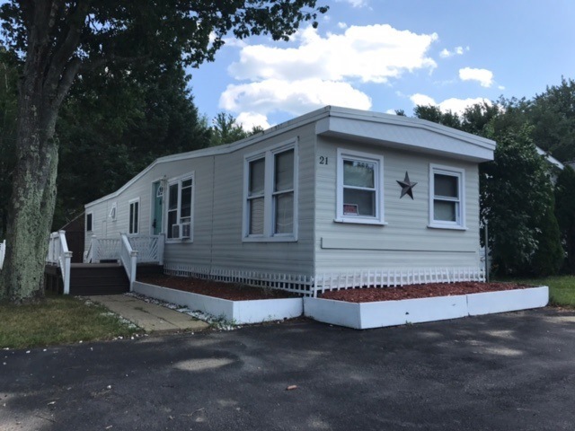 21 Adams Park, Rye, NH 03870 - photo 1