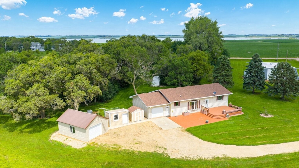 44693 208th Street-13