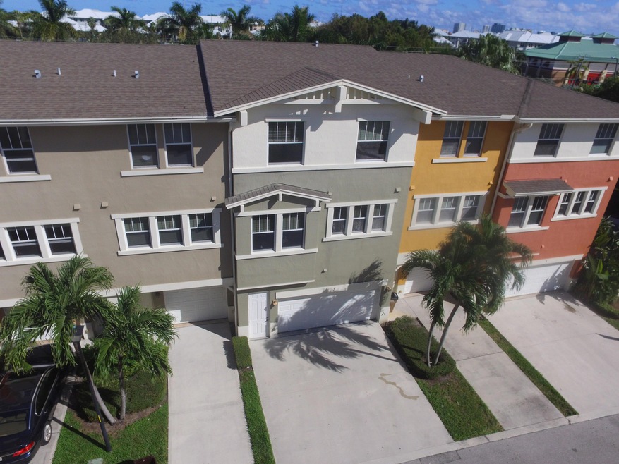 770 Millbrae Ct unit 3, West Palm Beach, FL 33401 - photo 1