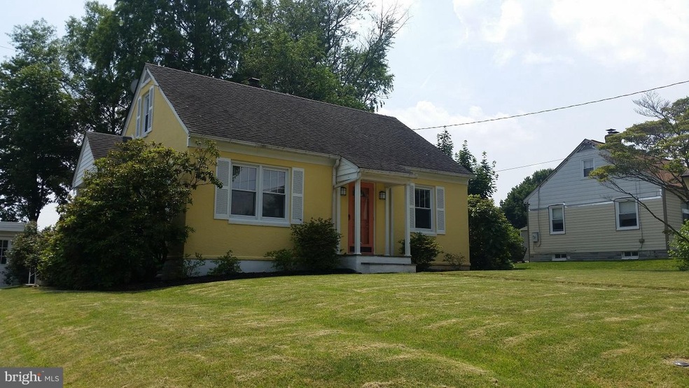 1023 Grandview Ave, Sykesville, MD 21784 - photo 1