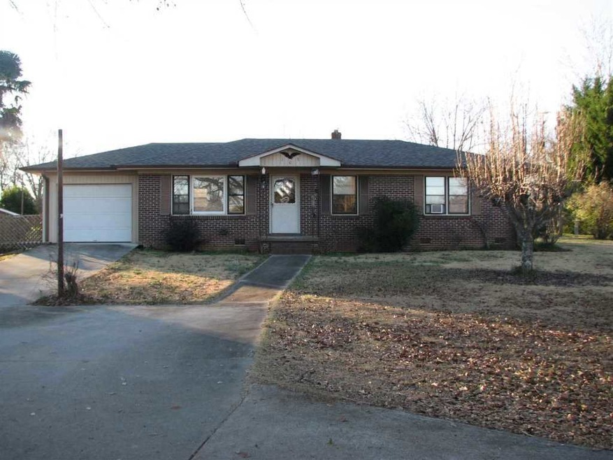 105 Mountain View Dr, Walhalla, SC 29691 - photo 1