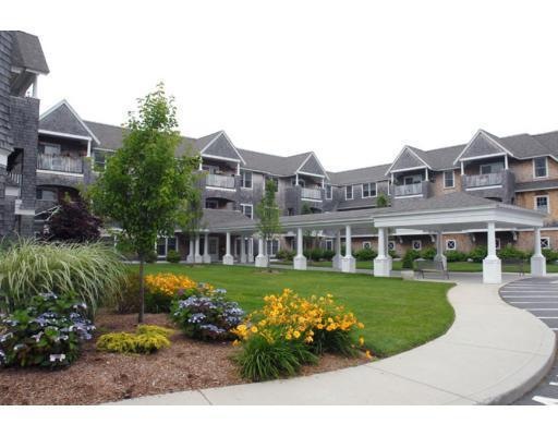 Dillingham Place Condominiums unit 306, Falmouth, MA 02540 - photo 1