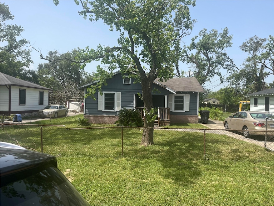 7209 Philibert Ln, Houston, TX 77028 - photo 1