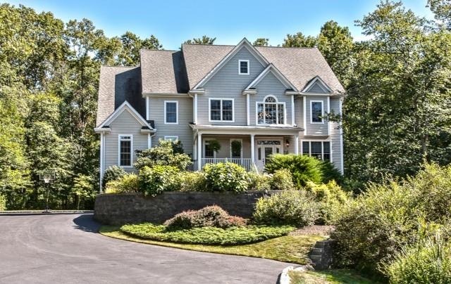 44 Mcguire Rd, Trumbull, CT 06611 - photo 1