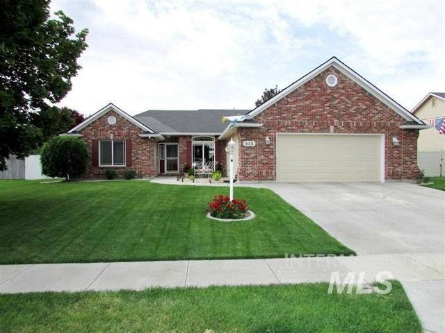 925 Muirfield Ln, Nampa, ID 83686 - photo 1