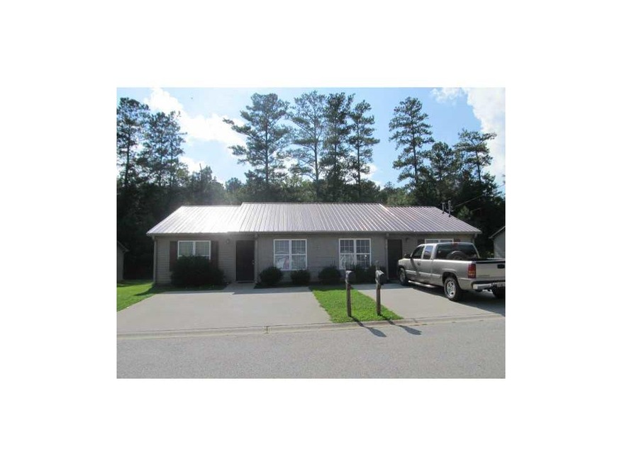 319 Avalon Dr, Carrollton, GA 30117 - photo 1