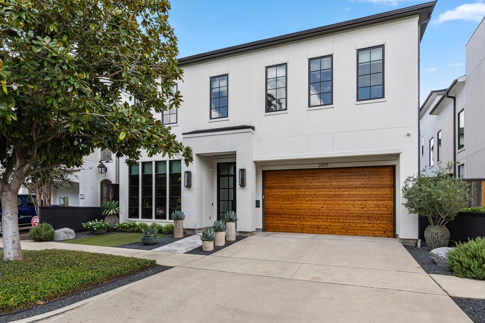 2309 Elmen St, Houston, TX 77019 - photo 1