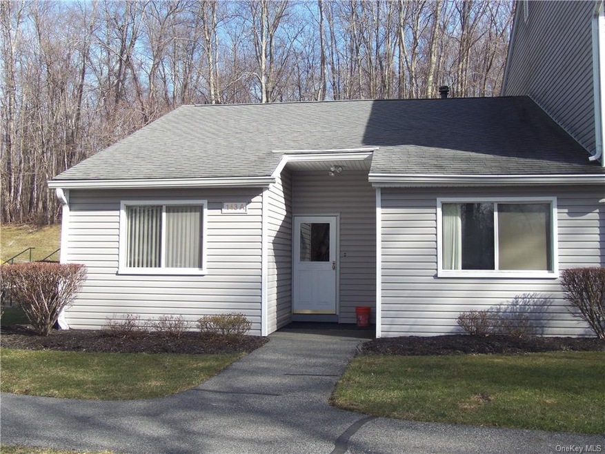 143 Flintlock Way unit A, Yorktown Heights, NY 10598 - photo 1