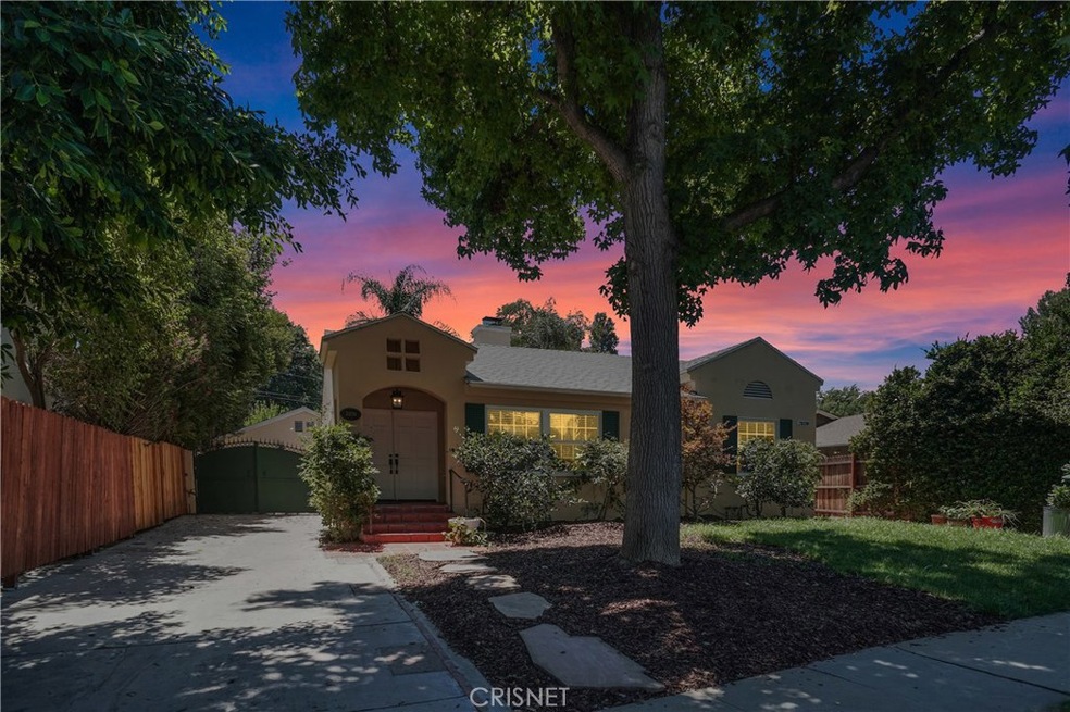 21036 Costanso St, Woodland Hills, CA 91364 - photo 1