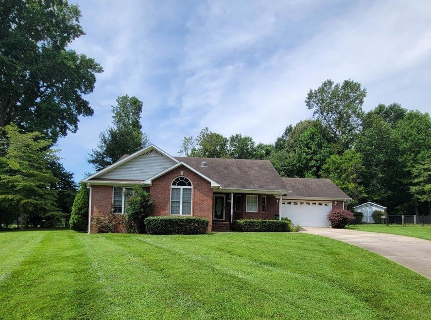 1418 W Riverside Dr, Cookeville, TN 38506 - photo 1