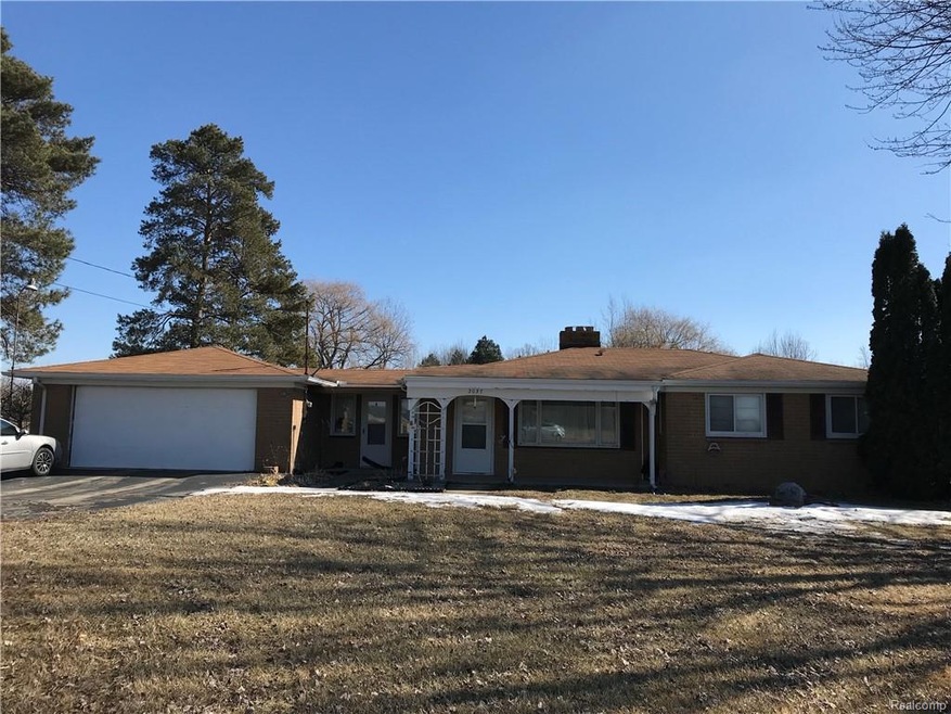 2037 S Sheridan Rd, Lennon, MI 48449 - photo 1