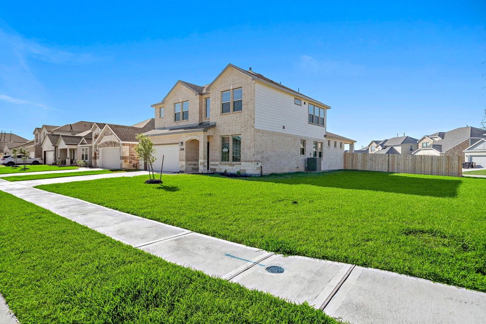 245 Eagleville Dr, Alvin, TX 77511 - photo 1