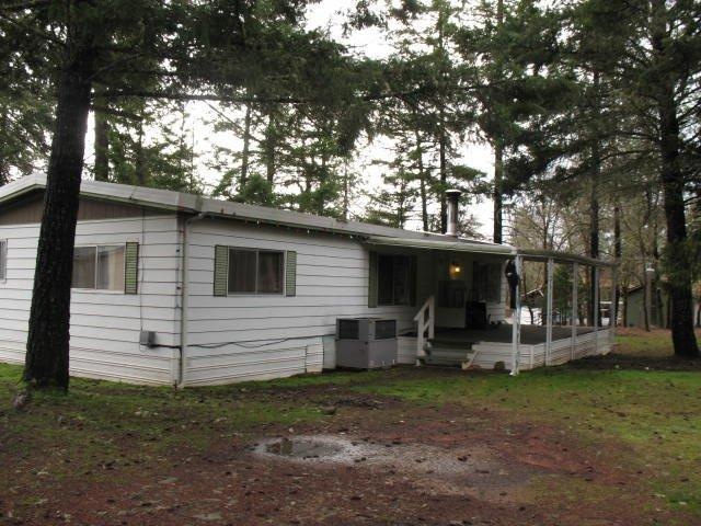 427 Williamson Loop, Grants Pass, OR 97526 - photo 1