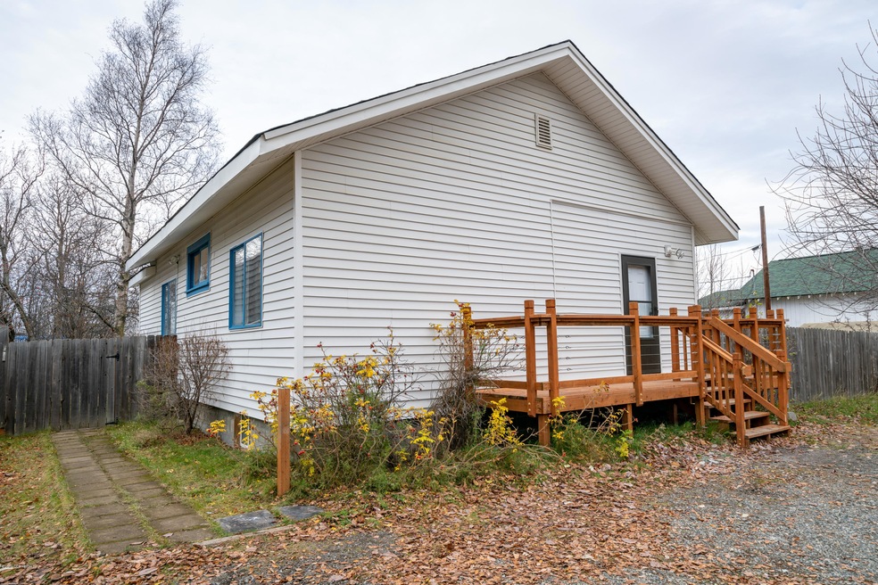 11520 Daryl Ave.