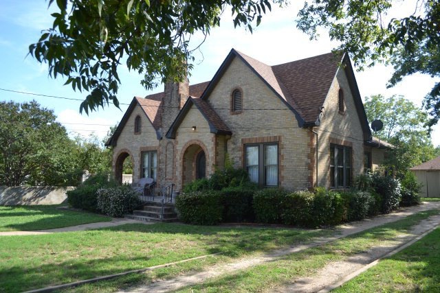 309 W Austin St, Fredericksburg, TX 78624 - photo 1