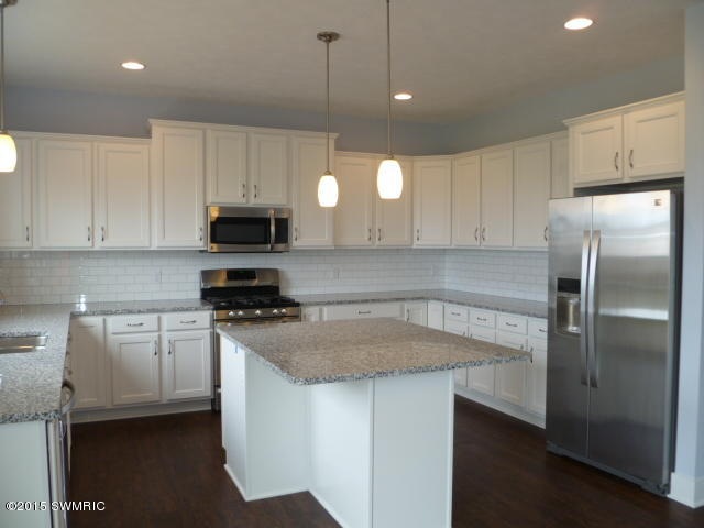 7317 Nantucket Dr SW unit 81, Byron Center, MI 49315 - photo 1