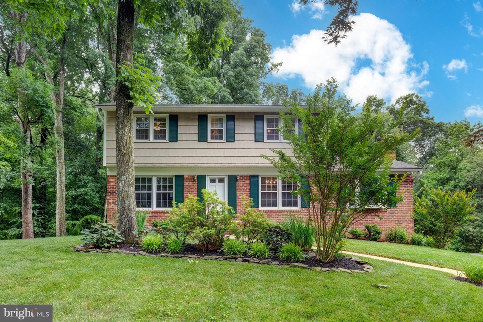 1507 Woodridge Ln, Sykesville, MD 21784 - photo 1