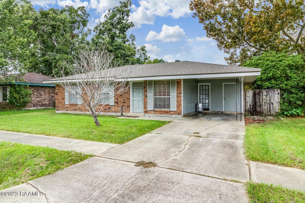 306 Guidry Road-12