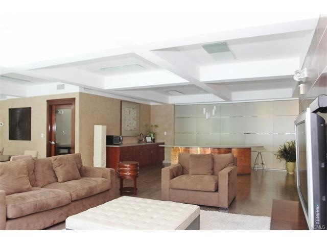 The Metropolitan unit 501, Stamford, CT 06905 - photo 1