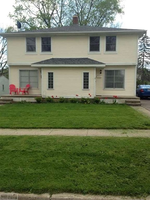 Lot size: 53x205  Frontage: 53   Acreage: .24