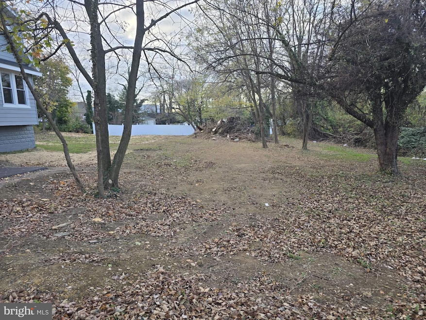 Sold $121,500 • Co-Listing Agent