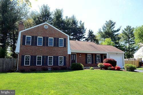 10916 Citreon Ct, North Potomac, MD 20878 - photo 1