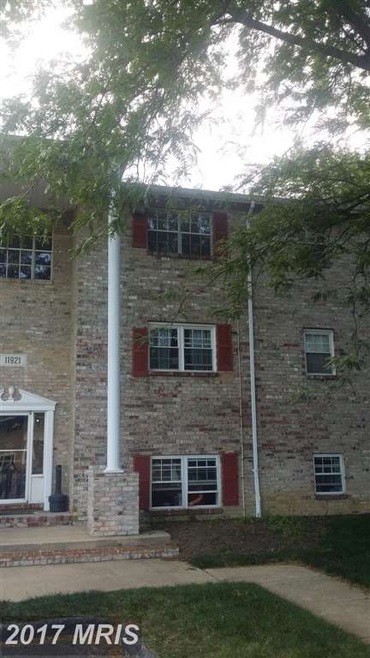 11921 Tarragon Rd unit L, Reisterstown, MD 21136 - photo 1