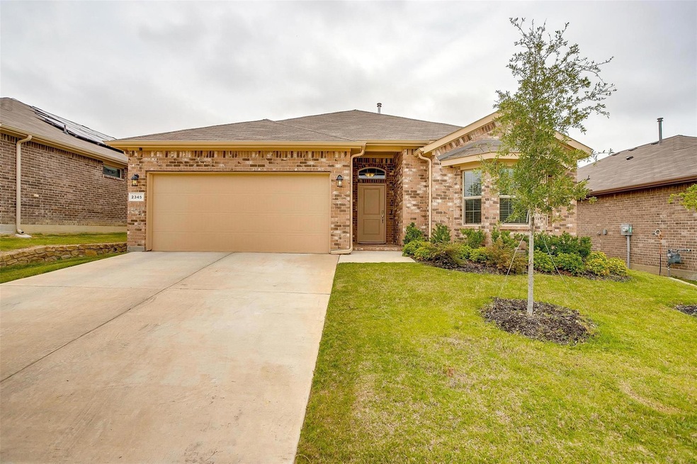 2345 Briscoe Ranch Dr, Hudson Oaks, TX 76087 - photo 1
