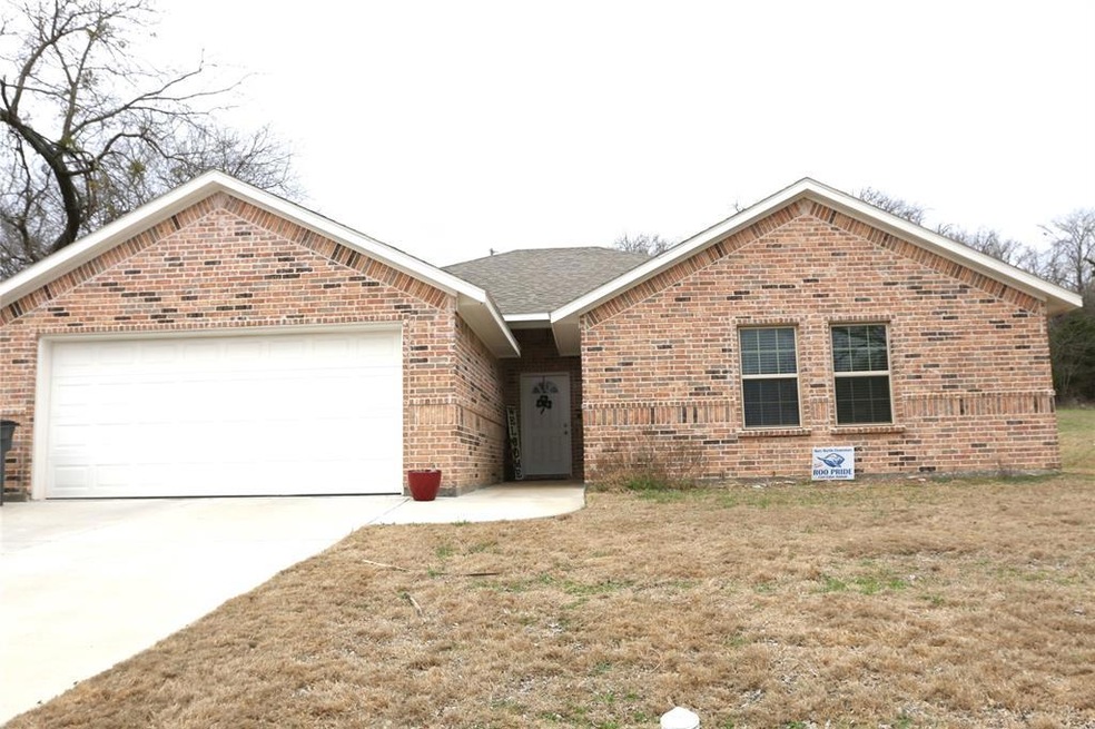 121 Lakeview Terrace, Weatherford, TX 76087 - photo 1