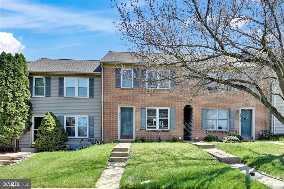 506 Stonecrest Ct, Stevens, PA 17578 - photo 1