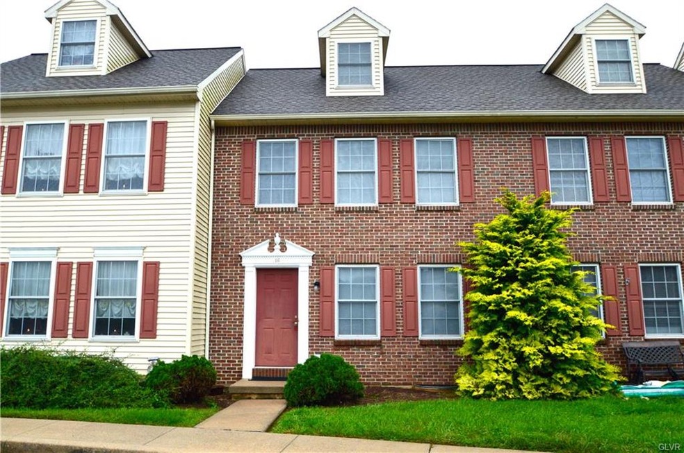 16 Weiser Ct unit 16, Womelsdorf, PA 19567 - photo 1