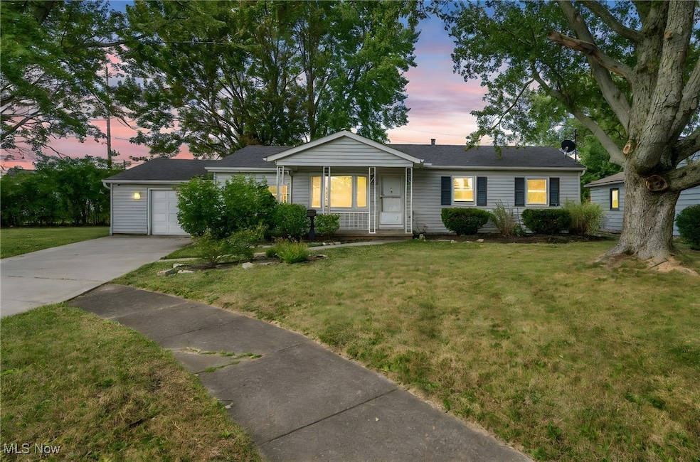 1931 Mark Dr, Lorain, OH 44052 - photo 1