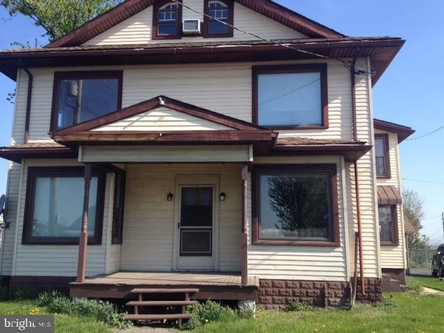 1015 W Main St, New Holland, PA 17557 - photo 1