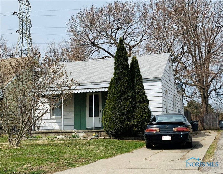 109 Orville Dr, Toledo, OH 43612 - photo 1