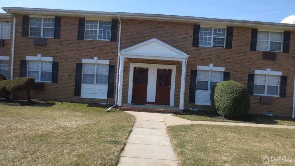 39 Garden View Terrace unit 14, East Windsor, NJ 08520 - photo 1